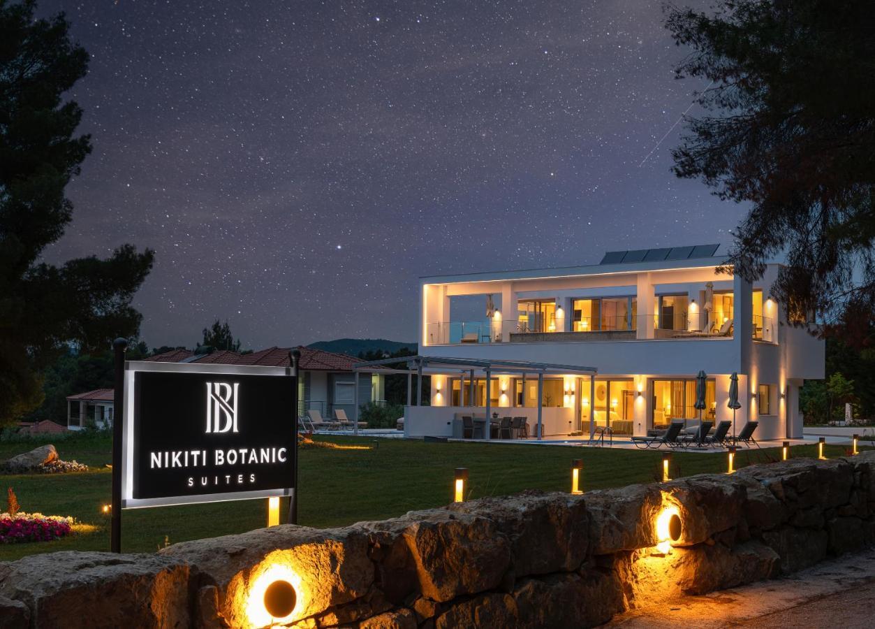 Nikiti Botanic Pool Suites エクステリア 写真