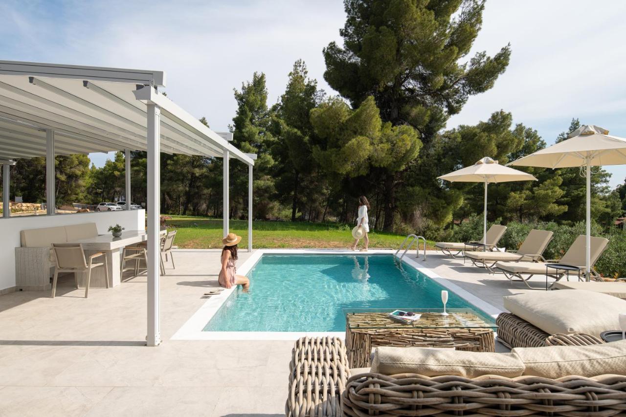 Nikiti Botanic Pool Suites エクステリア 写真